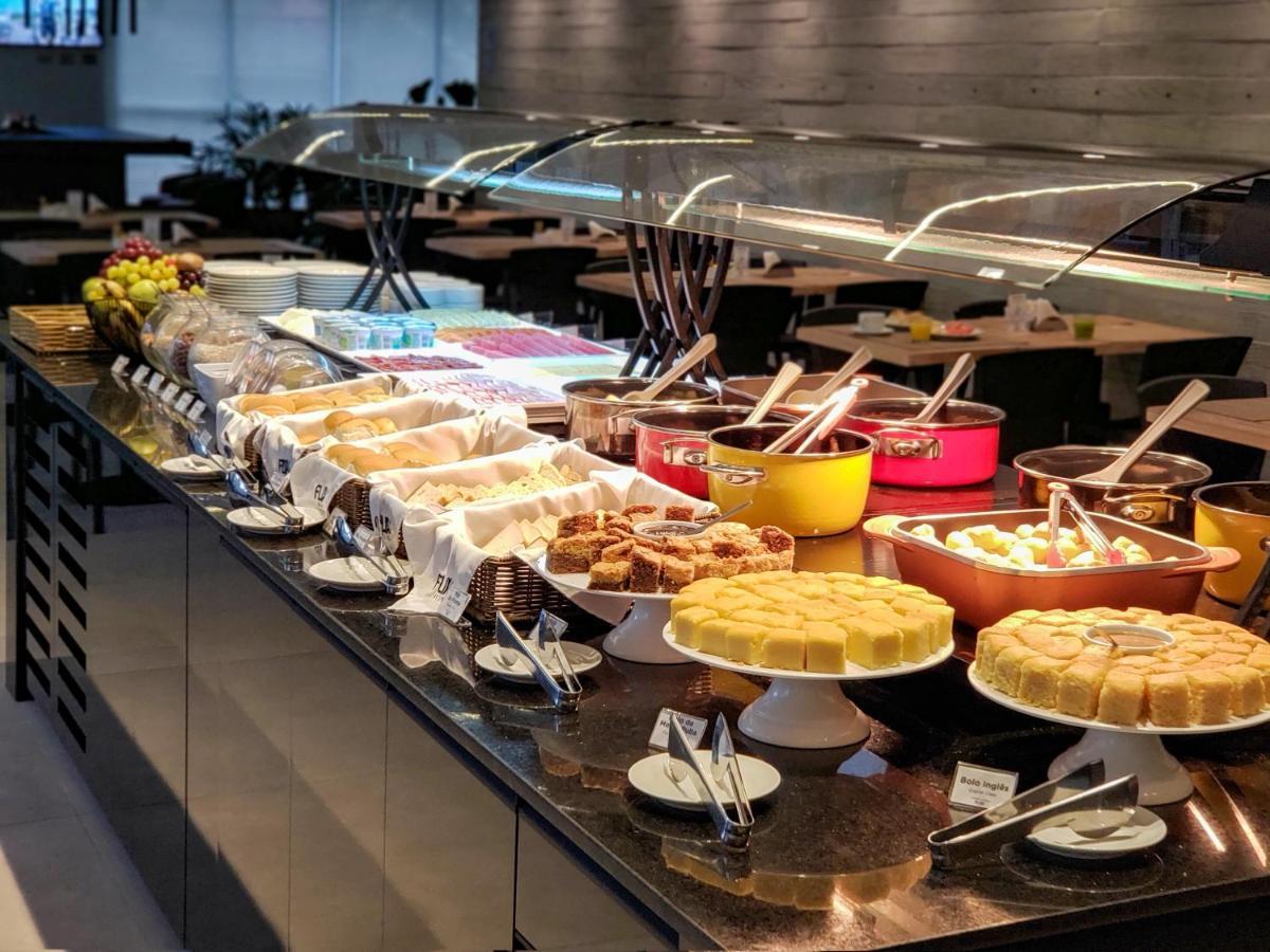 Flix Hotel Maceió Екстериор снимка