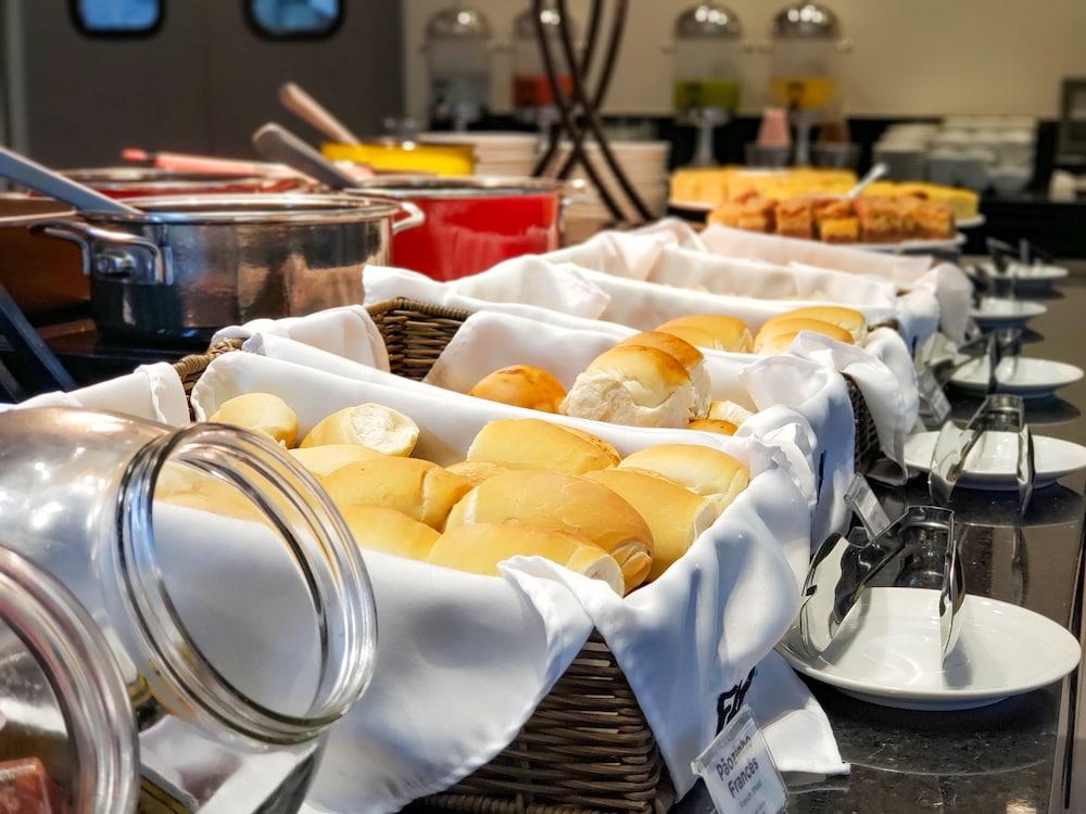 Flix Hotel Maceió Екстериор снимка