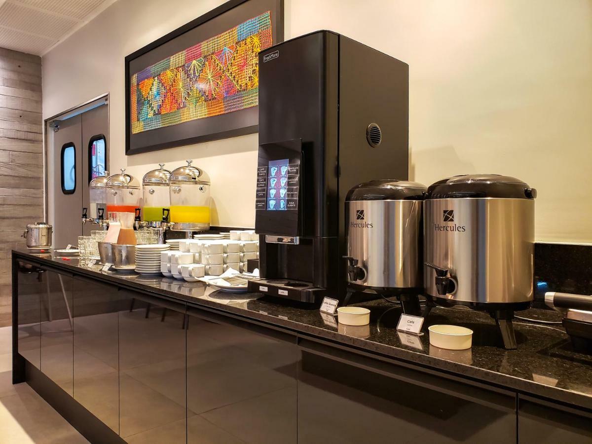 Flix Hotel Maceió Екстериор снимка